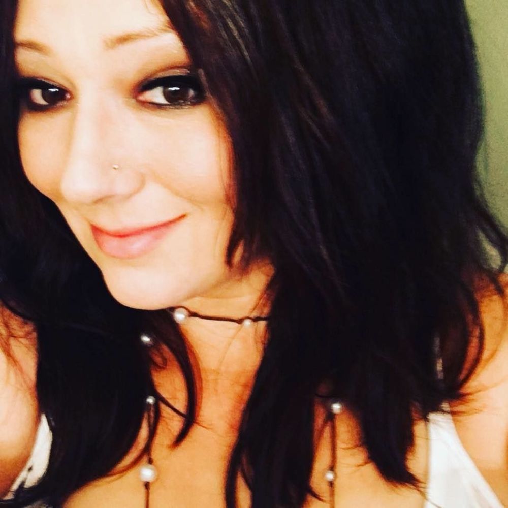 Meet your Posher, Cassandra